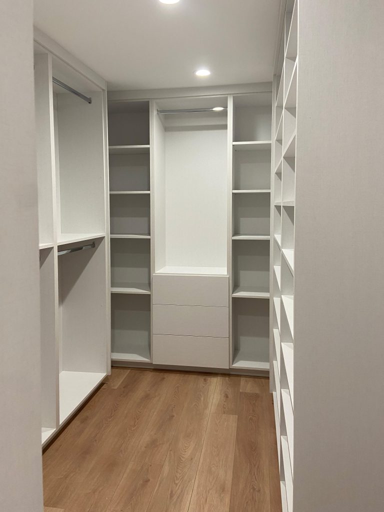 Walk-in Closet